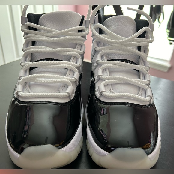 Jordan 11 Gratitude - Picture 4 of 14